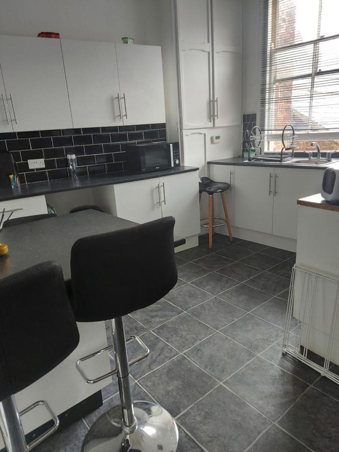 Ferienwohnung Sandyrise Holiday Lets Scarborough Exterior foto