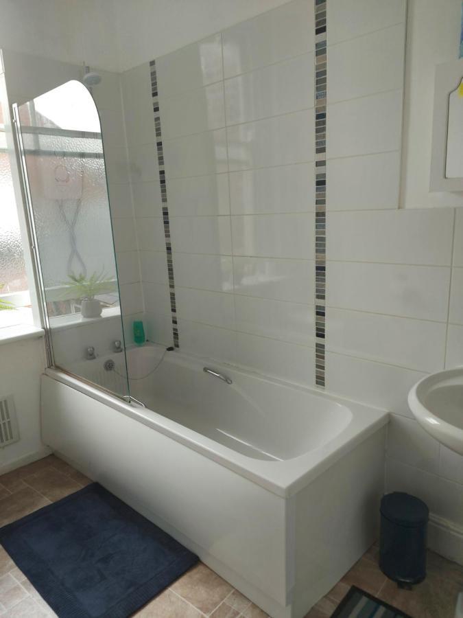Ferienwohnung Sandyrise Holiday Lets Scarborough Exterior foto
